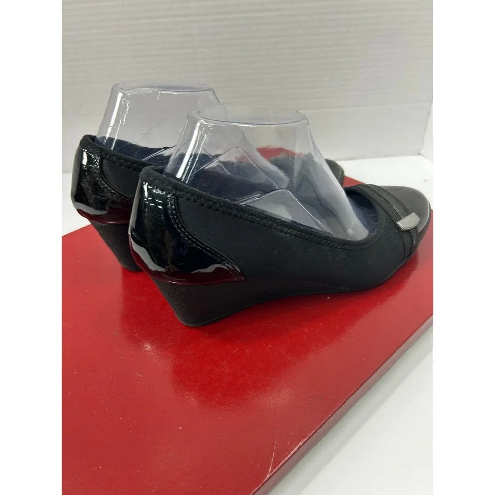 Time and Tru Solid Wedge Heels 8.5 Black Patent Accent Career Office Workwear